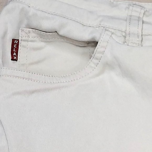 Tommy Bahama Womens Capri 12 Beige Stretch Relaxed Fit 5 Pocket Pants - Picture 3 of 9